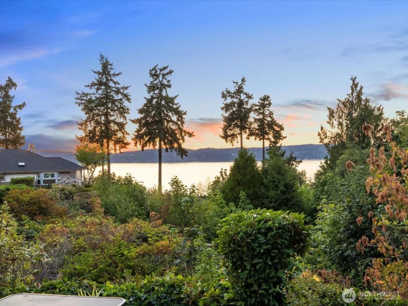Property photo for 9804 Marine View Drive, Mukilteo photo 35