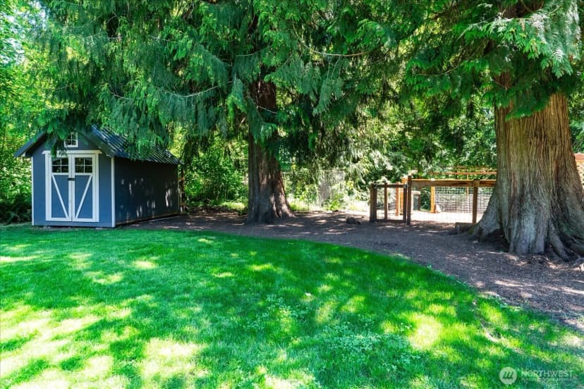 Property photo for 19735 183rd Way Se, Renton photo 37