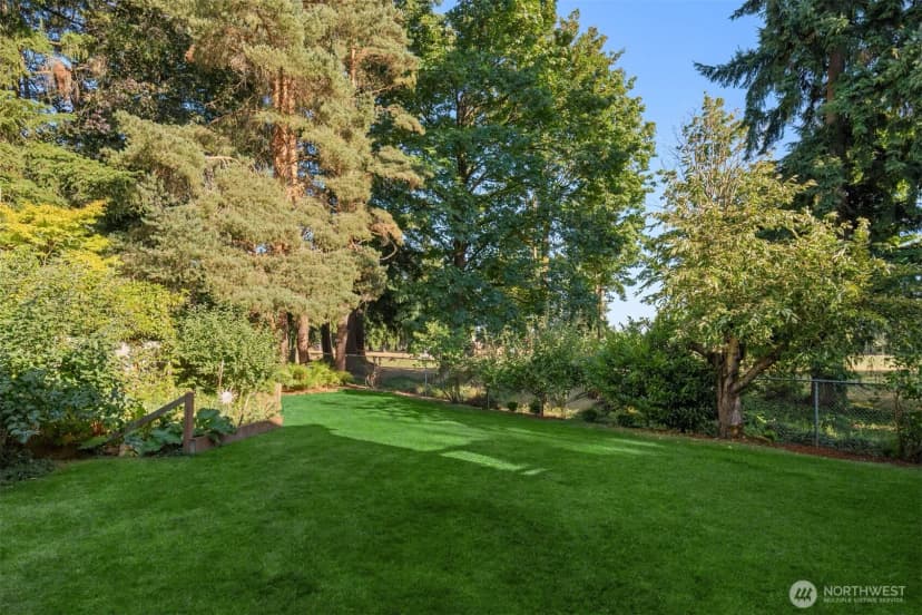 Property photo for 14250 130th Avenue Ne, Kirkland photo 20