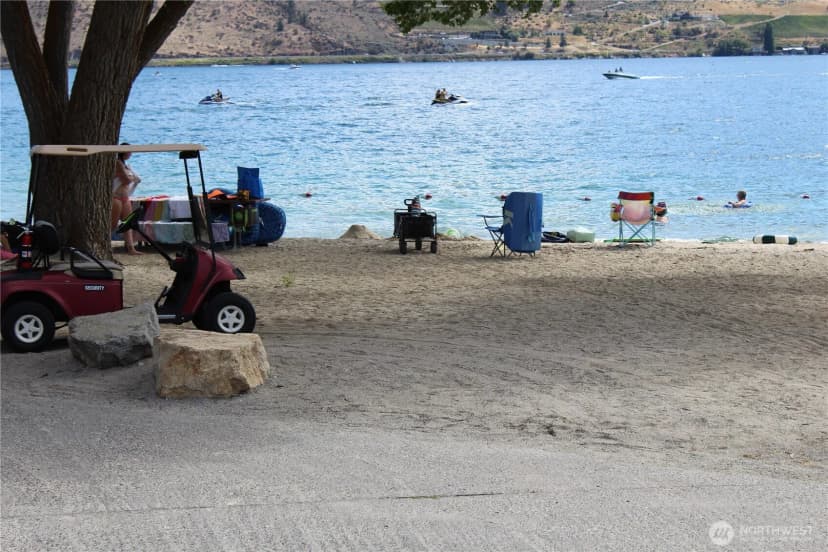 Property photo for 100 Lake Chelan Shores Dr. #17-4c, Chelan photo 30