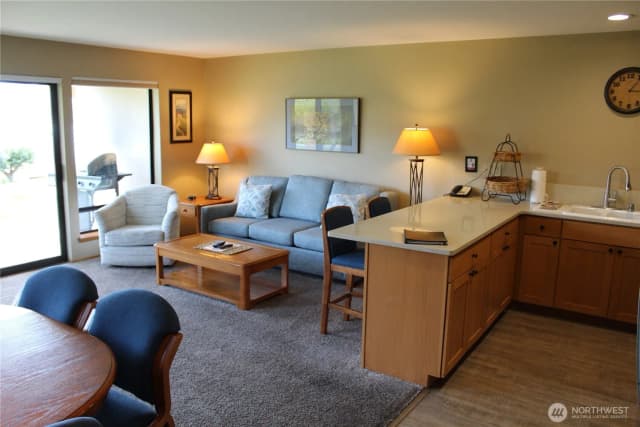 Property photo for 100 Lake Chelan Shores Dr. #17-4c, Chelan photo 5