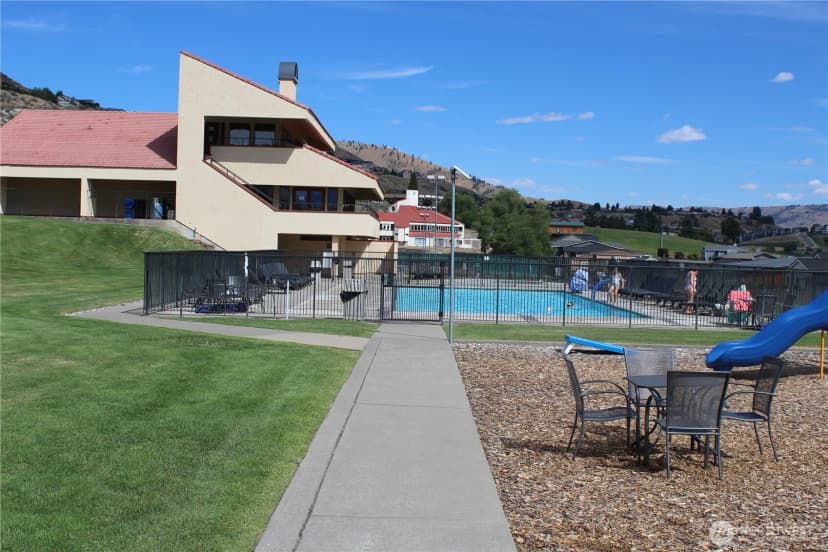 Property photo for 100 Lake Chelan Shores Dr. #17-4c, Chelan photo 22