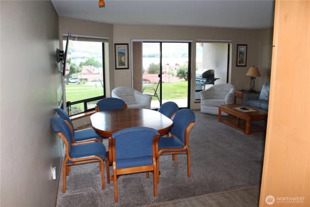 Property photo for 100 Lake Chelan Shores Dr. #17-4c, Chelan photo 3