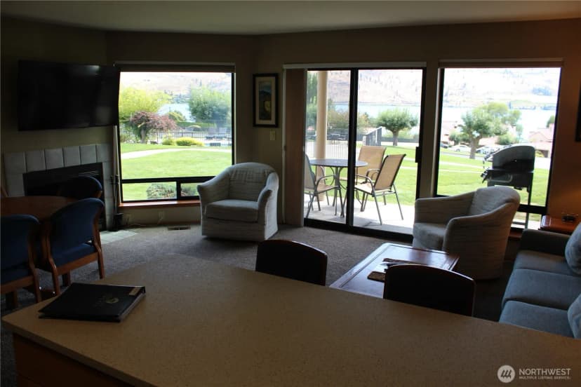 Property photo for 100 Lake Chelan Shores Dr. #17-4c, Chelan photo 6
