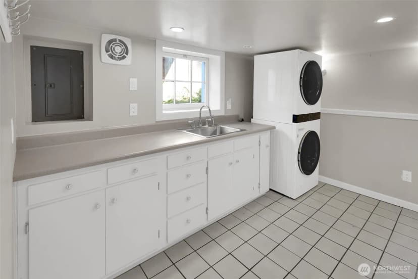 Property photo for 7316 Jones Avenue Nw, Seattle photo 31