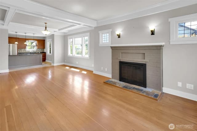 Property photo for 7316 Jones Avenue Nw, Seattle photo 4