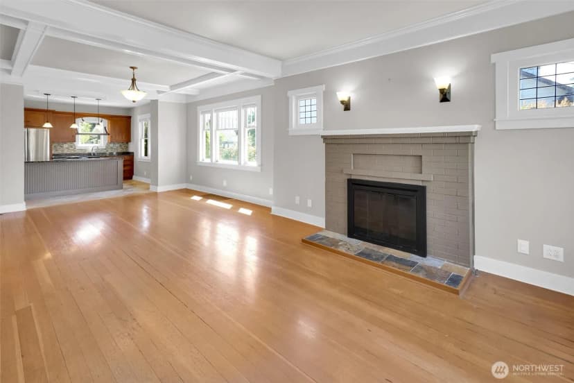 Property photo for 7316 Jones Avenue Nw, Seattle photo 4
