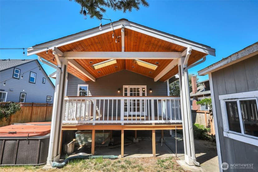 Property photo for 7316 Jones Avenue Nw, Seattle photo 11