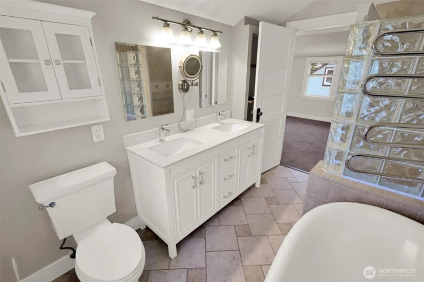 Property photo for 7316 Jones Avenue Nw, Seattle photo 18