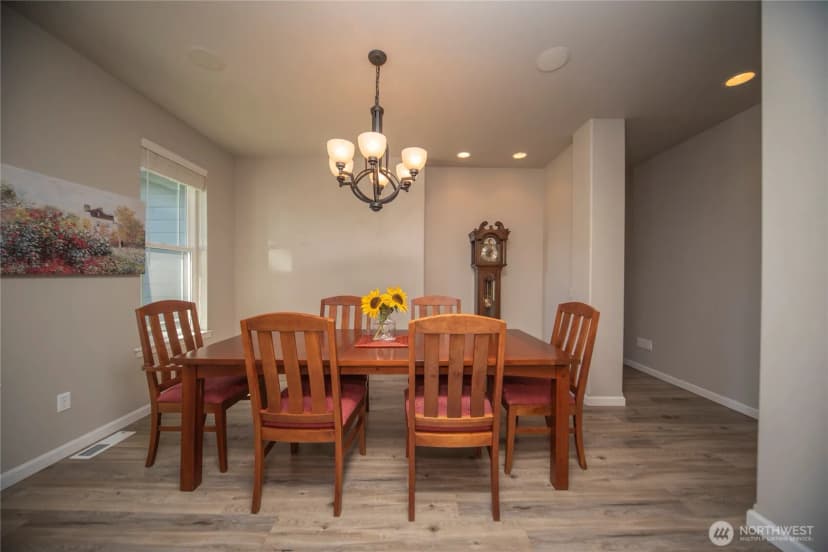 Property photo for 1701 E Canterbury Drive, Ellensburg photo 4
