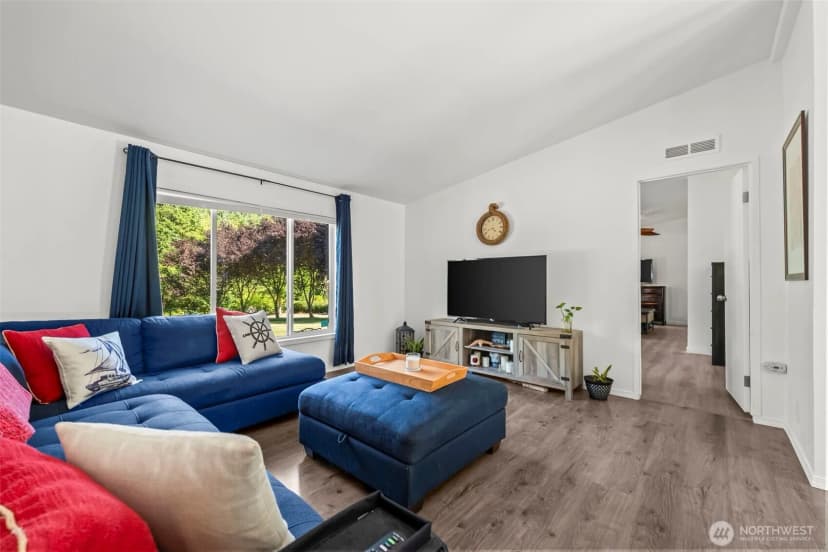 Property photo for 1510 Key Peninsula Highway Sw, Lakebay photo 7