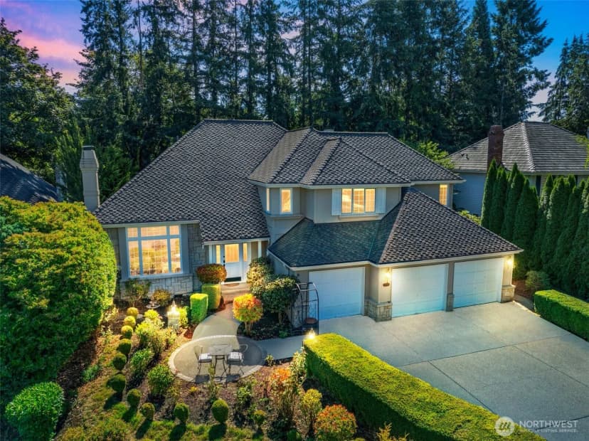Property photo for 21427 Se 33rd Place, Sammamish photo 3