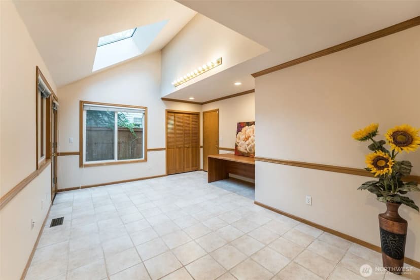 Property photo for 21427 Se 33rd Place, Sammamish photo 23