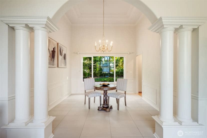 Property photo for 21427 Se 33rd Place, Sammamish photo 6