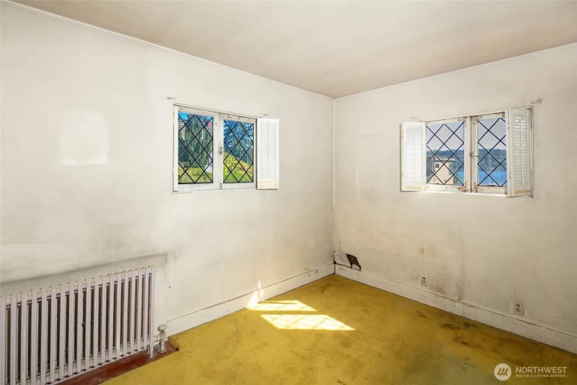 Property photo for 10523 Exeter Avenue Ne, Seattle photo 14