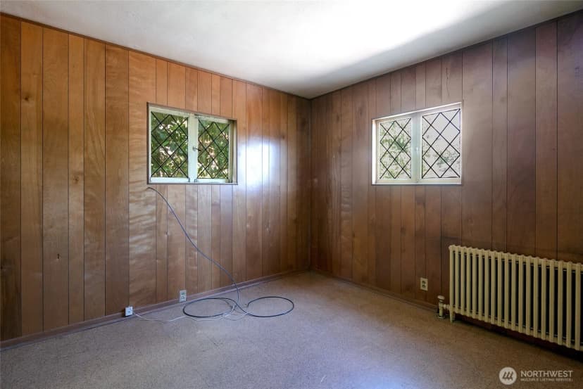 Property photo for 10523 Exeter Avenue Ne, Seattle photo 12