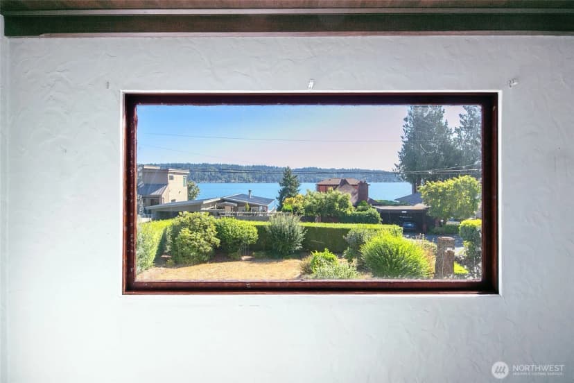 Property photo for 10523 Exeter Avenue Ne, Seattle photo 22