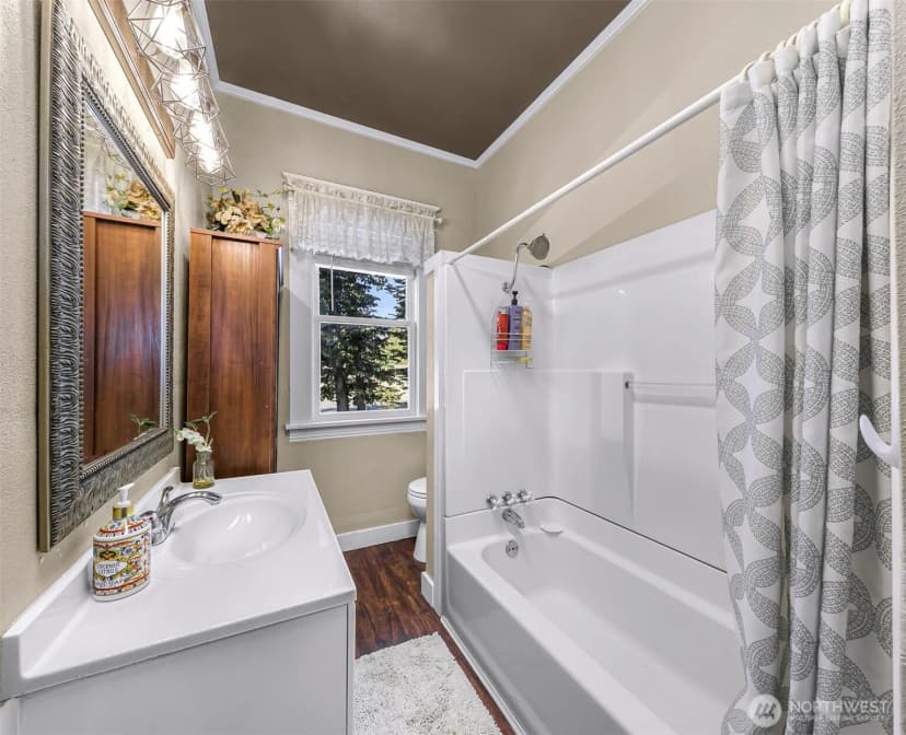 Property photo for 2029 Maple Street, Ferndale photo 27