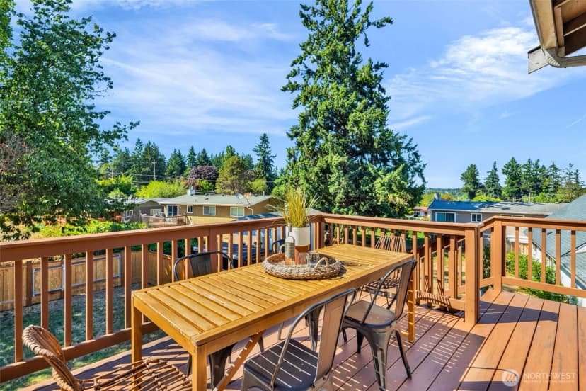 Property photo for 18151 5th Avenue S, Seattle photo 12