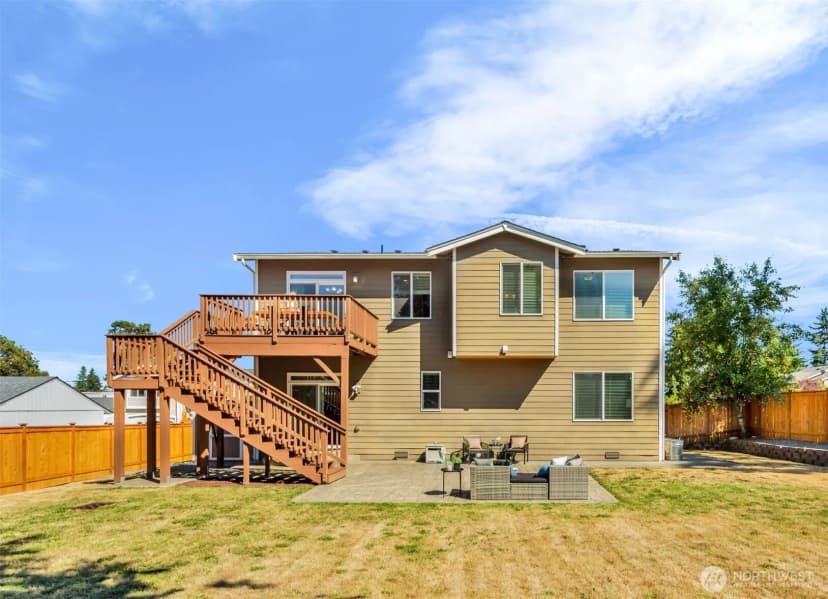 Property photo for 18151 5th Avenue S, Seattle photo 25