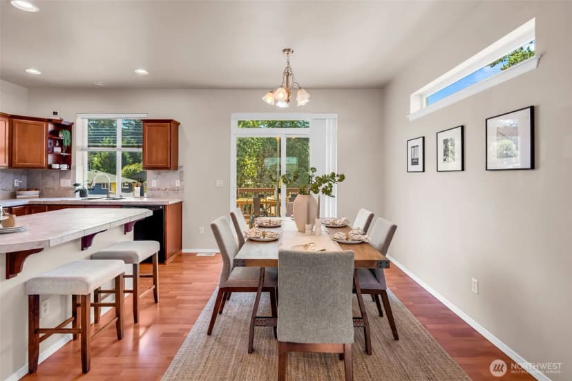 Property photo for 18151 5th Avenue S, Seattle photo 32