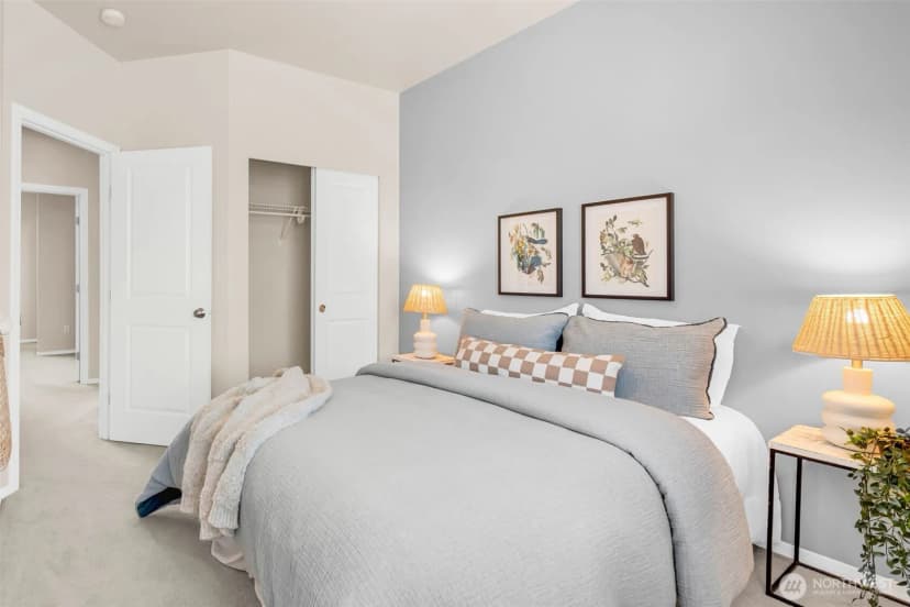 Property photo for 18151 5th Avenue S, Seattle photo 16