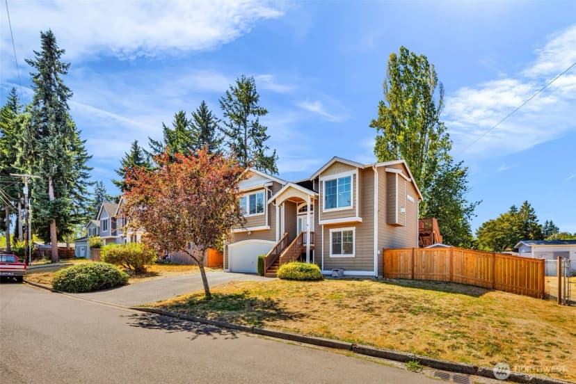 Property photo for 18151 5th Avenue S, Seattle photo 34