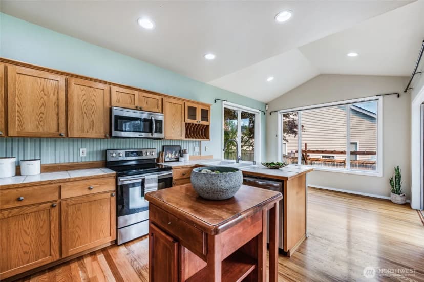 Property photo for 9305 172nd Street E, Puyallup photo 11