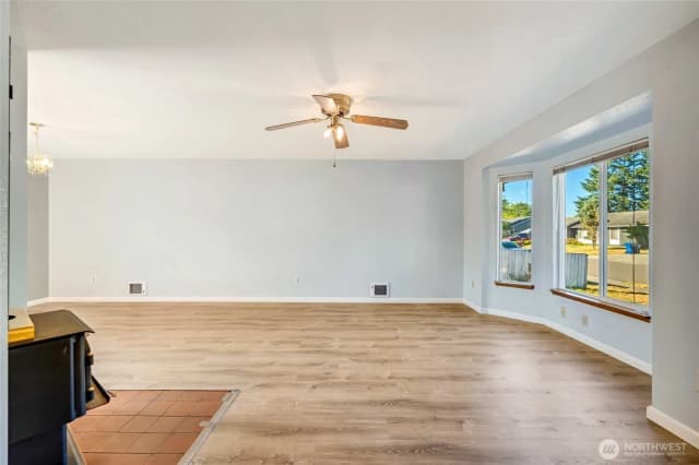 Property photo for 6625 63rd Drive Ne, Marysville photo 5