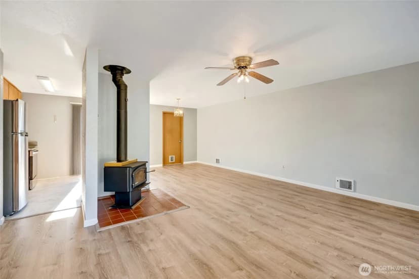 Property photo for 6625 63rd Drive Ne, Marysville photo 4