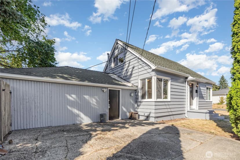 Property photo for 2701 S 15th Street, Tacoma photo 2