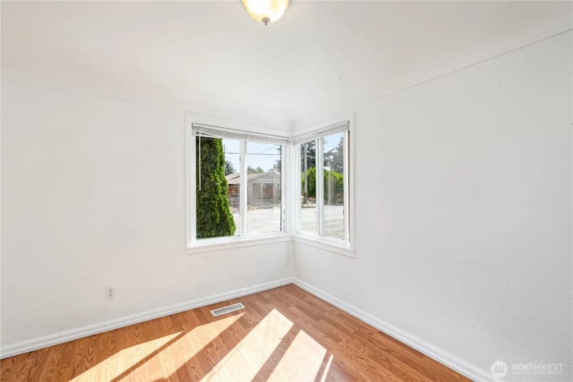 Property photo for 2701 S 15th Street, Tacoma photo 10