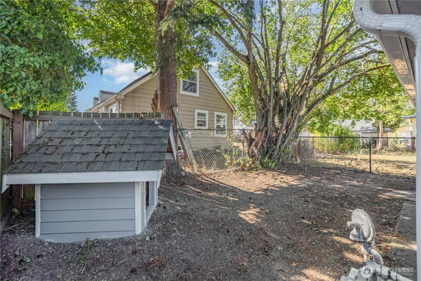 Property photo for 2701 S 15th Street, Tacoma photo 25