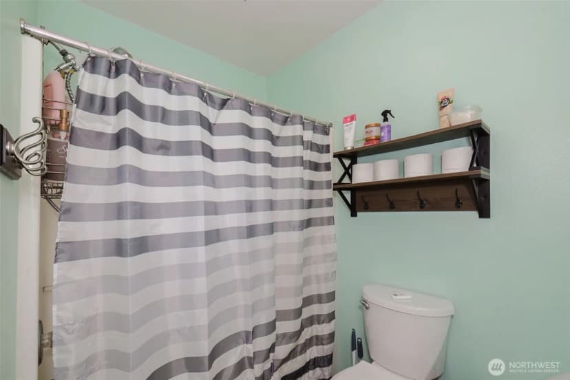 Property photo for 6259 Sol Duc Drive Ne, Bremerton photo 18