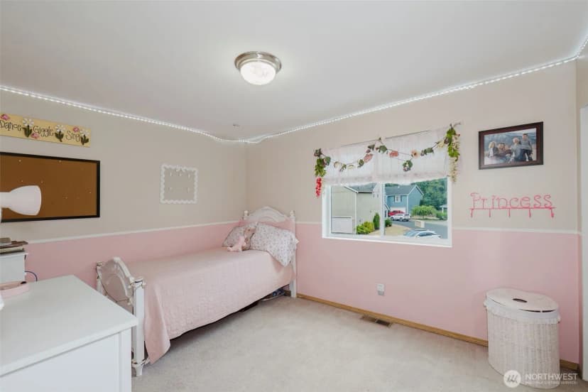 Property photo for 6259 Sol Duc Drive Ne, Bremerton photo 14