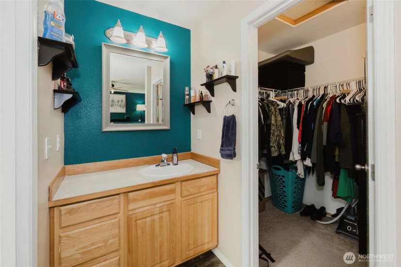 Property photo for 6259 Sol Duc Drive Ne, Bremerton photo 12