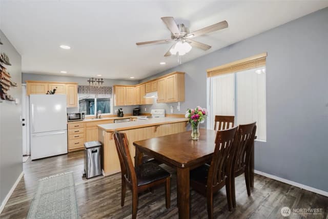 Property photo for 6259 Sol Duc Drive Ne, Bremerton photo 5