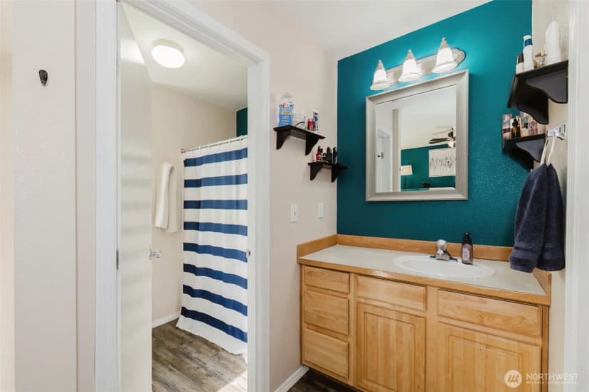Property photo for 6259 Sol Duc Drive Ne, Bremerton photo 11