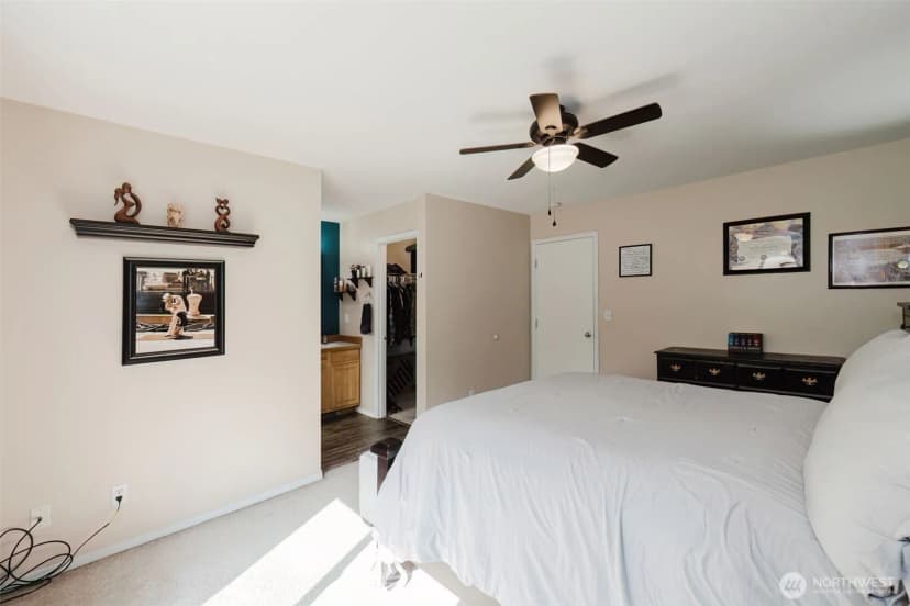 Property photo for 6259 Sol Duc Drive Ne, Bremerton photo 9