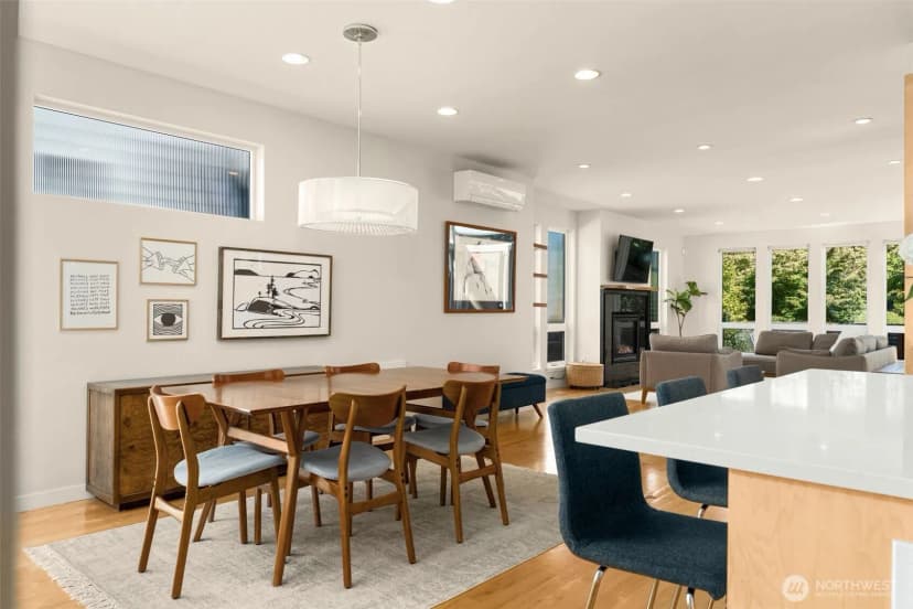 Property photo for 1711 44th Avenue Sw, Seattle photo 8