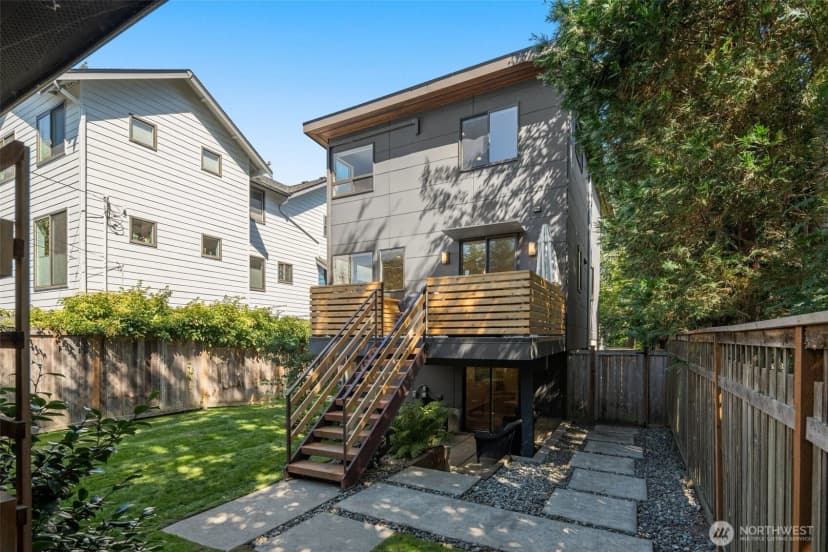 Property photo for 1711 44th Avenue Sw, Seattle photo 28