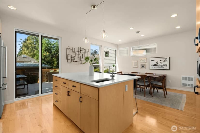 Property photo for 1711 44th Avenue Sw, Seattle photo 11