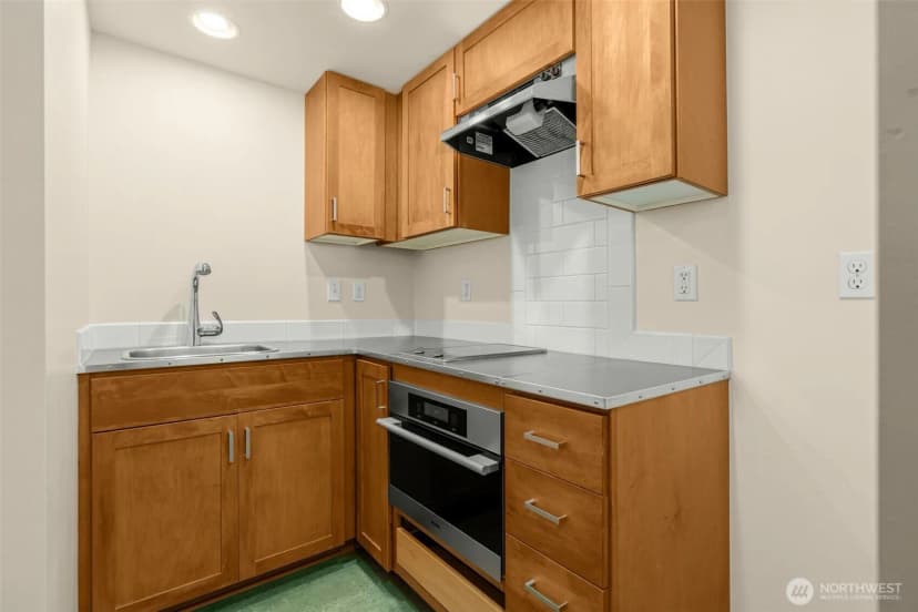 Property photo for 1711 44th Avenue Sw, Seattle photo 23