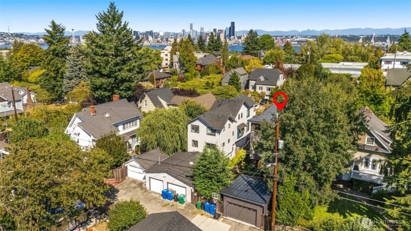 Property photo for 1711 44th Avenue Sw, Seattle photo 32