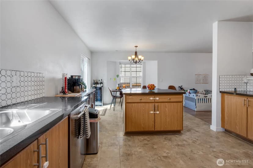 Property photo for 1207 Boatman Avenue Nw, Orting photo 10