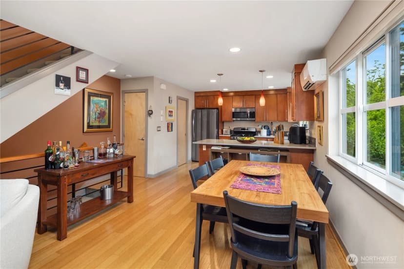 Property photo for 537 A Martin Luther King Jr Way S, Seattle photo 8