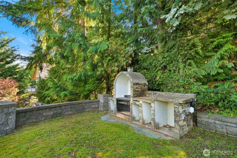 Property photo for 991 Lakeview Street, Bellingham photo 35