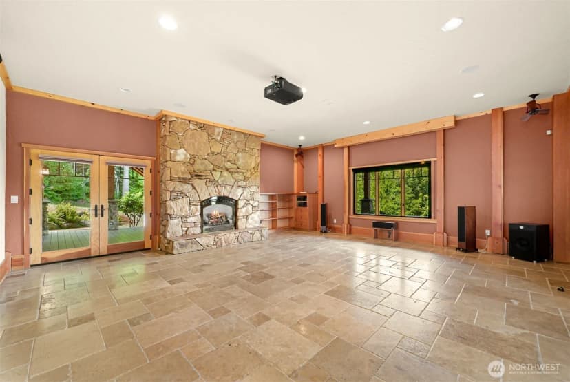 Property photo for 991 Lakeview Street, Bellingham photo 31