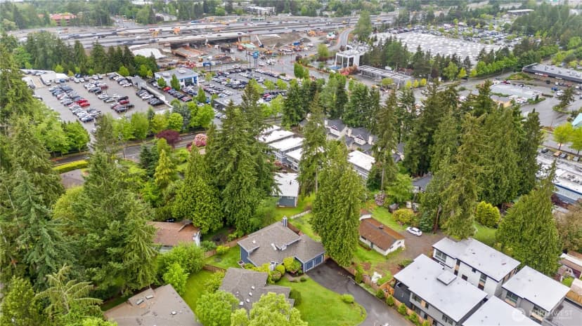 Property photo for 8221 122nd Avenue Ne, Kirkland photo 26
