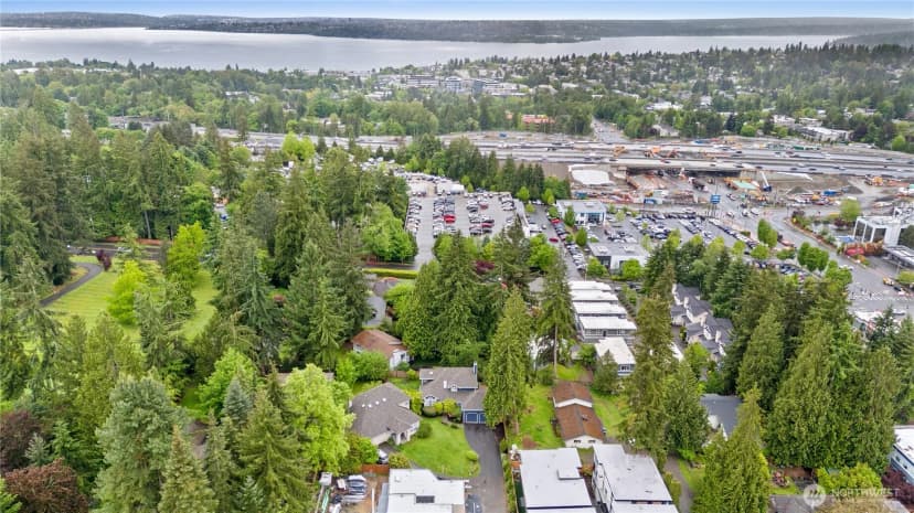 Property photo for 8221 122nd Avenue Ne, Kirkland photo 29